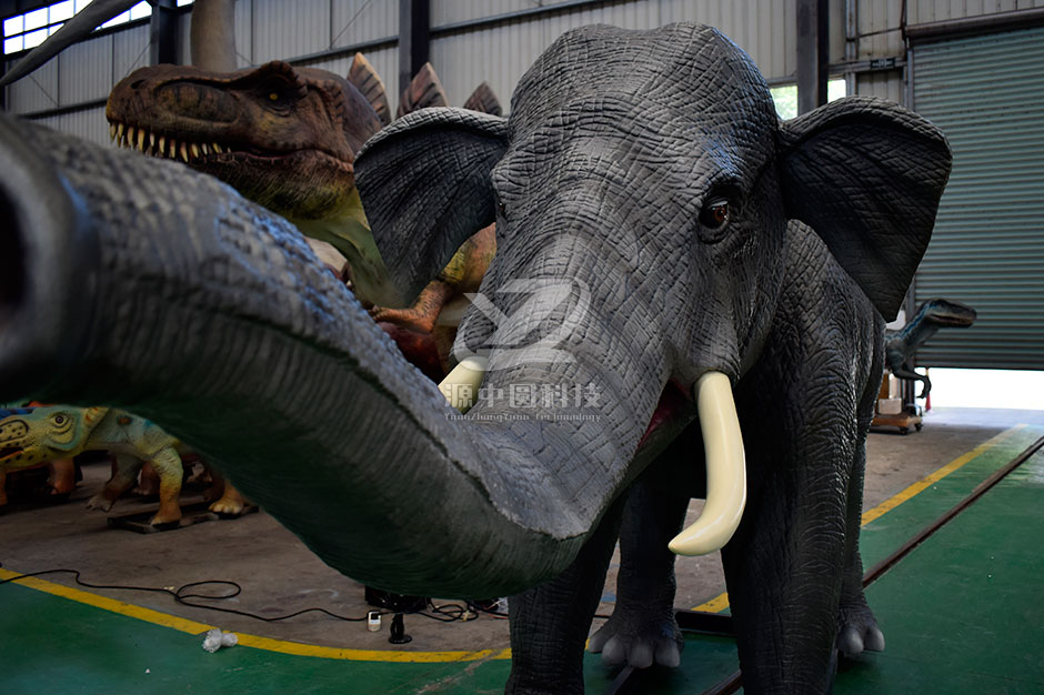 打造仿真動物展覽游樂園